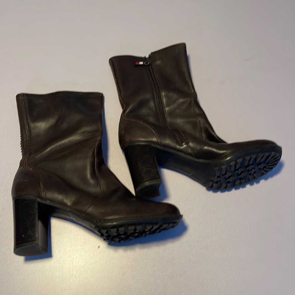 Tommy Hilfiger Vintage Women's Tommy girl brown leather waterproof boots Size 9M